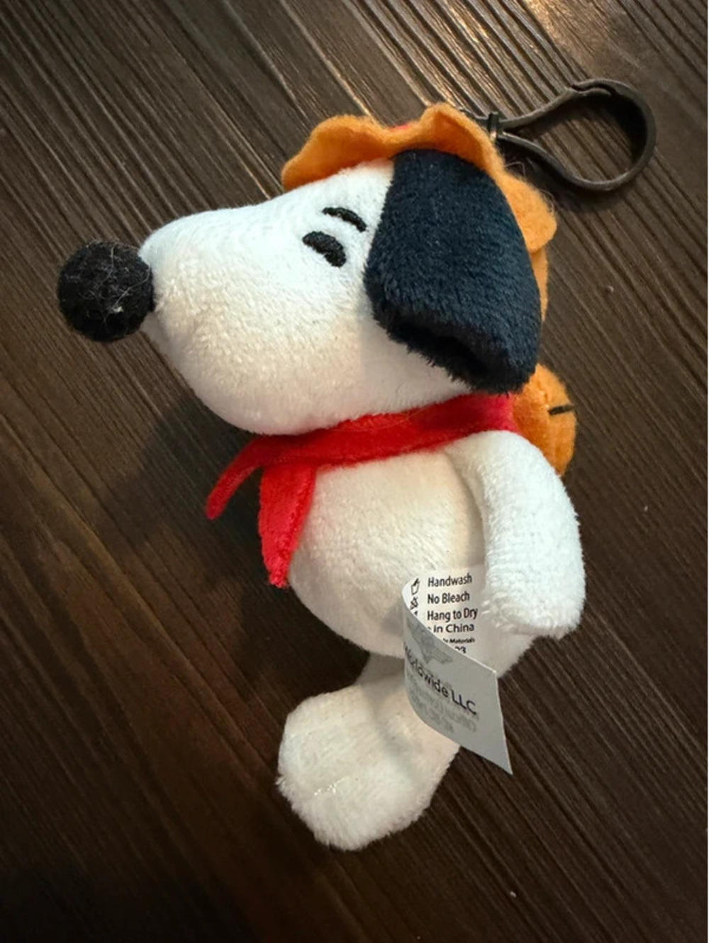 Snoopy Dog Peanuts Plush Keychain Camper W/Backpack